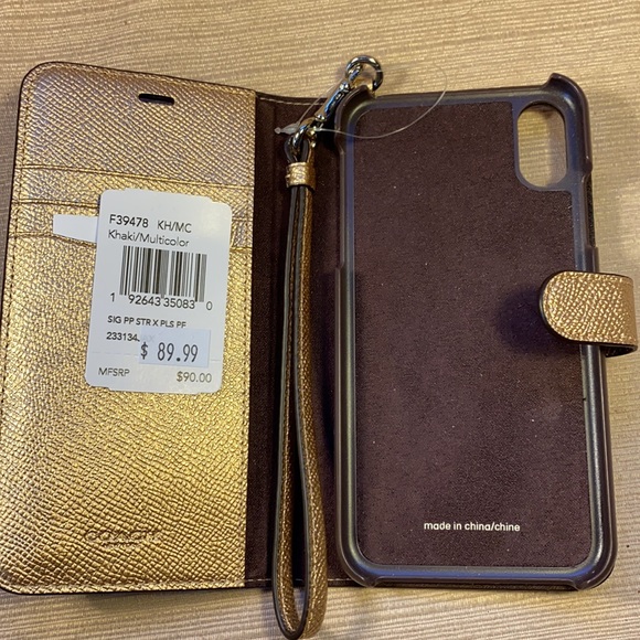 NWT Coach iPhone cover case w/detachable leash - Picture 9 of 10